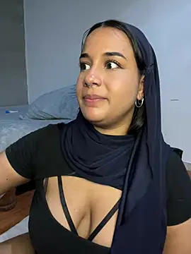 Snapshot of Maryam_yamal chatting on December 27, 2:04 am Maryam yamal online show from December 27, 2:04 am