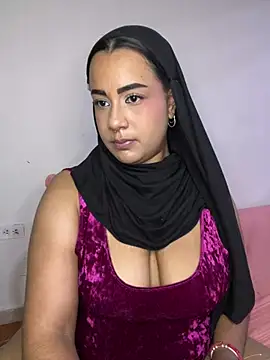 Snapshot of Maryam_yamal chatting on February 9, 10:32 pm Maryam yamal online show from February 9, 10:32 pm