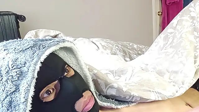 Snapshot of AmateurGuy23 chatting on September 26, 8:59 pm AmateurGuy23 online show from September 26, 8:59 pm