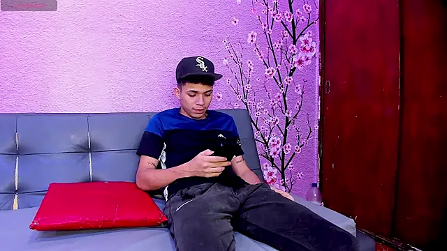 SecretsParty online show from October 26, 3:29 am