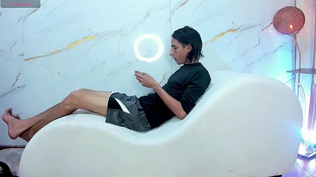 SecretsParty online show from March 15, 7:43 pm