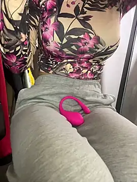 DulceMya6 online show from January 3, 10:40 pm