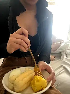 DulceMya6 online show from November 3, 12:42 pm