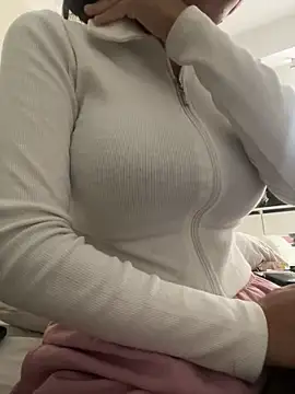 DulceMya6 online show from May 27, 12:56 pm