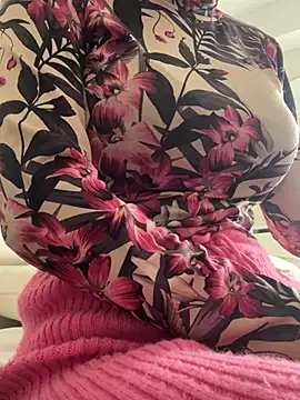DulceMya6 online show from May 28, 12:55 pm