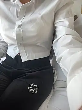 DulceMya6 online show from November 28, 7:47 pm