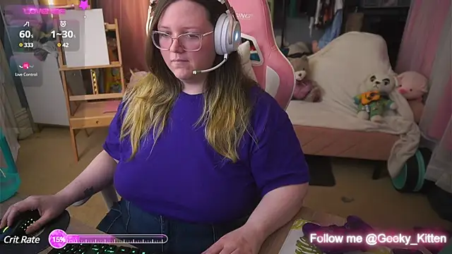 Snapshot of Geeky_Kitten chatting on March 5, 1:31 am Geeky Kitten online show from March 5, 1:31 am