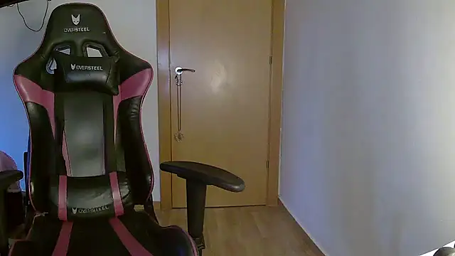 Vampirosa online show from January 9, 2:13 pm