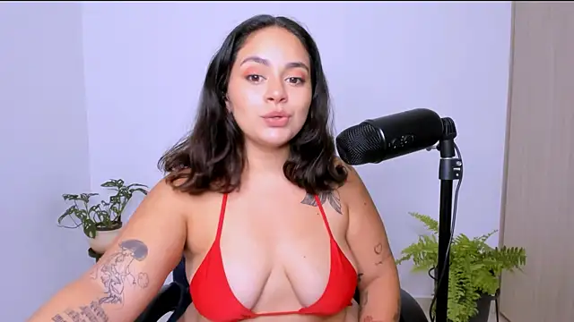 Snapshot of susy_angel chatting on May 30, 12:50 am susy angel online show from May 30, 12:50 am