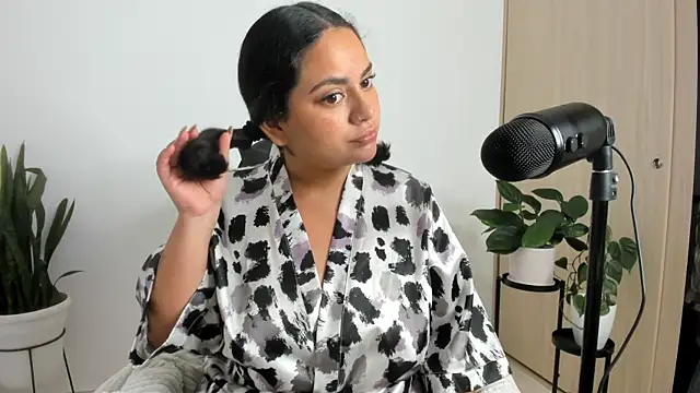 susy angel online show from January 12, 1:34 am