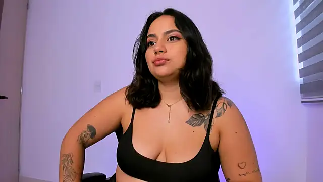 susy angel online show from April 18, 10:10 pm