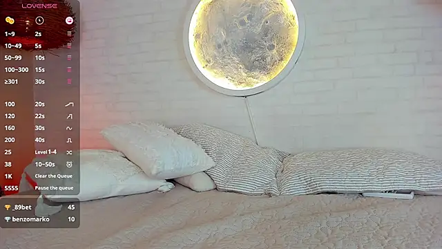 sophi cooper29 online show from December 13, 8:04 pm