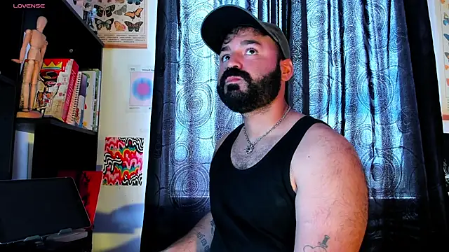 Snapshot of johnnyalx chatting on May 15, 5:00 pm johnnyalx online show from May 15, 5:00 pm
