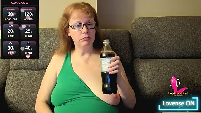 TittyLandQuebec online show from May 10, 5:33 am