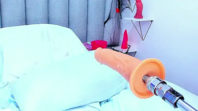 Snapshot of keyllaa_ chatting on October 31, 8:05 pm keyllaa online show from October 31, 8:05 pm