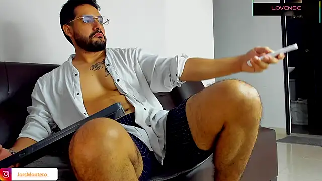 Snapshot of JorsMontero chatting on May 21, 1:30 pm JorsMontero online show from May 21, 1:30 pm