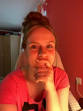 SophiaSweet  online show from March 15, 8:32 am