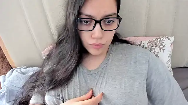 roniewester online show from March 15, 2:46 pm