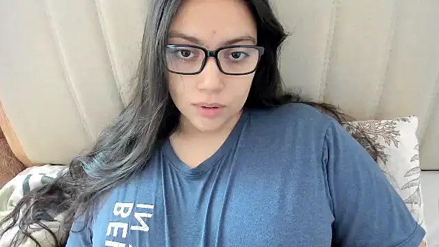 roniewester online show from February 20, 12:51 pm