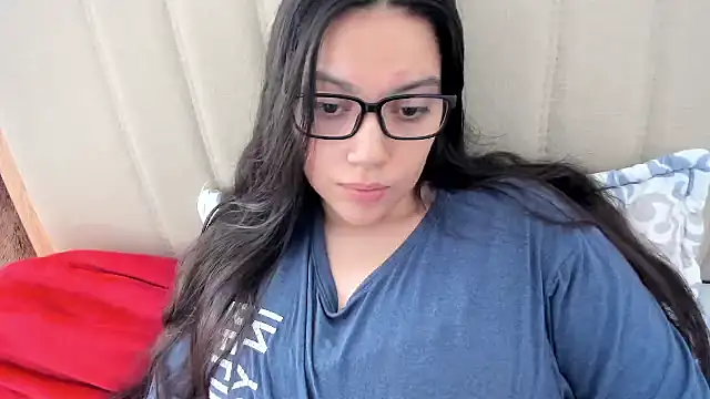 Snapshot of roniewester chatting on April 30, 2:57 pm roniewester online show from April 30, 2:57 pm