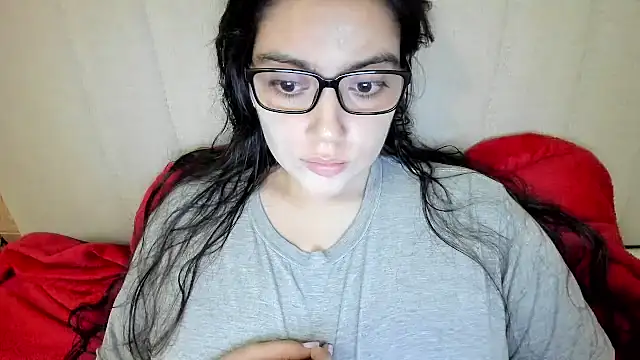 Snapshot of roniewester chatting on July 21, 12:13 am roniewester online show from July 21, 12:13 am