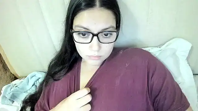 roniewester online show from December 21, 2:24 am