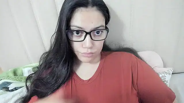 Snapshot of roniewester chatting on October 7, 10:38 am roniewester online show from October 7, 10:38 am