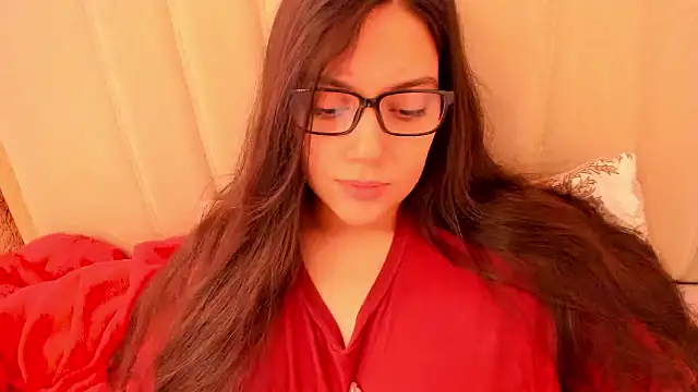 Snapshot of roniewester chatting on June 17, 12:15 pm roniewester online show from June 17, 12:15 pm