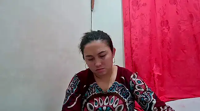 Snapshot of LalaiAsian chatting on February 16, 1:25 am LalaiAsian online show from February 16, 1:25 am