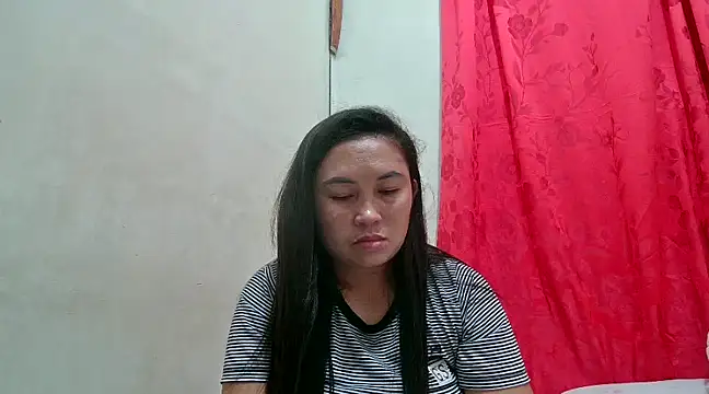 Snapshot of LalaiAsian chatting on February 4, 9:20 pm LalaiAsian online show from February 4, 9:20 pm