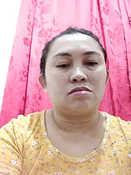 Snapshot of LalaiAsian chatting on February 10, 10:30 pm LalaiAsian online show from February 10, 10:30 pm