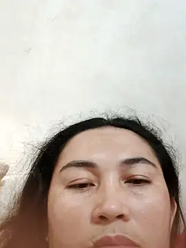 Snapshot of LalaiAsian chatting on February 9, 5:50 am LalaiAsian online show from February 9, 5:50 am