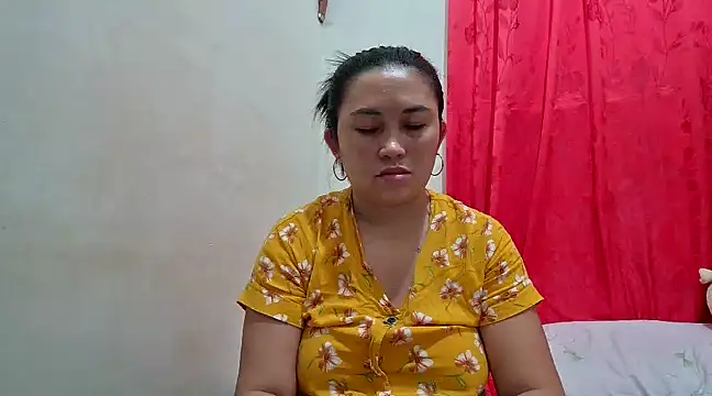 Snapshot of LalaiAsian chatting on March 13, 3:54 am LalaiAsian online show from March 13, 3:54 am
