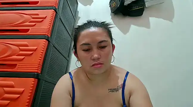 Snapshot of LalaiAsian chatting on February 16, 9:38 pm LalaiAsian online show from February 16, 9:38 pm
