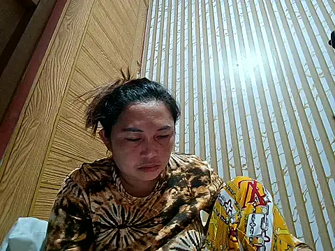 Snapshot of LalaiAsian chatting on February 19, 4:37 pm LalaiAsian online show from February 19, 4:37 pm