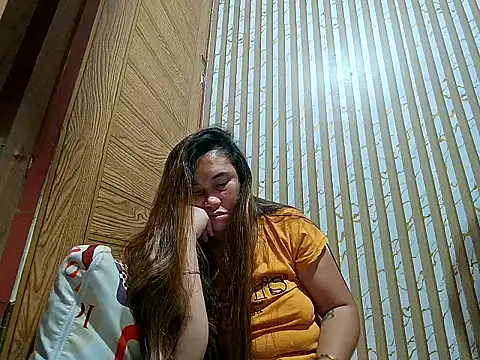 Snapshot of LalaiAsian chatting on February 12, 10:20 pm LalaiAsian online show from February 12, 10:20 pm