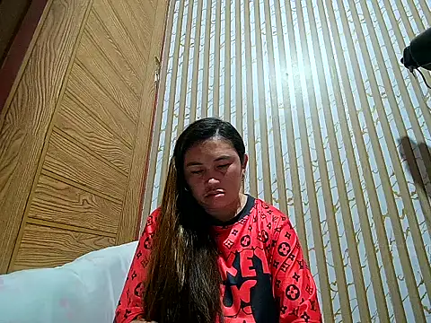 Snapshot of LalaiAsian chatting on February 15, 5:34 pm LalaiAsian online show from February 15, 5:34 pm