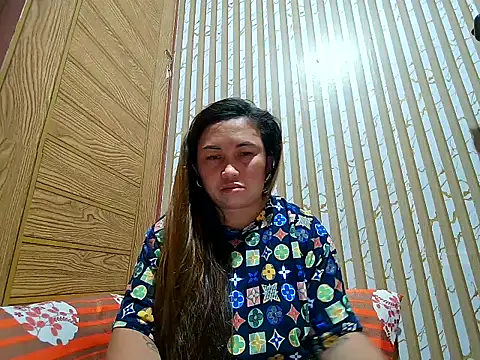 LalaiAsian online show from March 12, 3:38 pm