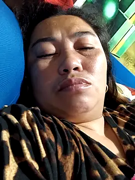 Snapshot of LalaiAsian chatting on February 8, 10:29 pm LalaiAsian online show from February 8, 10:29 pm