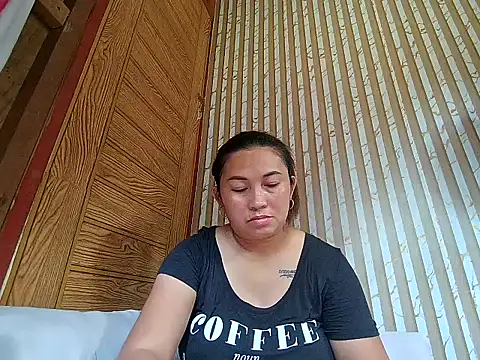 LalaiAsian online show from April 7, 6:15 am