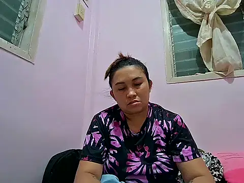 Snapshot of LalaiAsian chatting on September 25, 2:23 pm LalaiAsian online show from September 25, 2:23 pm