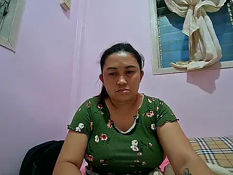 Snapshot of LalaiAsian chatting on September 17, 9:44 am LalaiAsian online show from September 17, 9:44 am