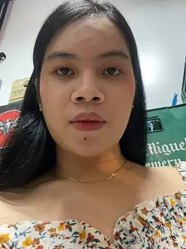Hebefemme online show from March 2, 2:47 pm