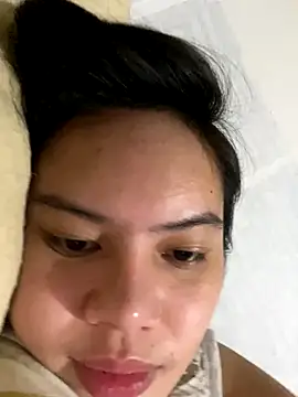 Hebefemme online show from December 13, 8:04 pm