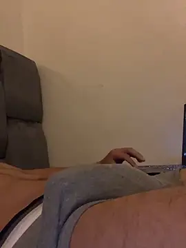 Snapshot of reyadXxxx chatting on June 17, 1:38 am reyadXxxx online show from June 17, 1:38 am