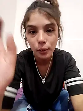 mariamac420 online show from February 19, 4:20 am