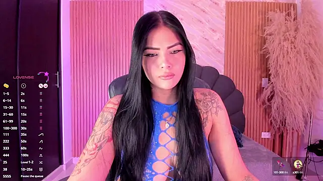 Snapshot of karol_green_ chatting on October 15, 9:34 pm karol green online show from October 15, 9:34 pm