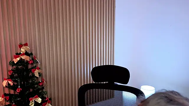 MarianL0ve online show from November 29, 10:59 am