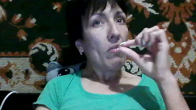 SunnyAmorre online show from May 18, 7:51 pm