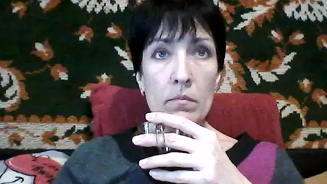 SunnyAmorre online show from November 18, 10:40 am